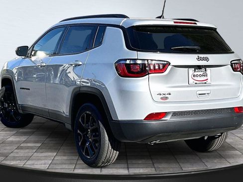 New 2026 Jeep Compass Latitude AWD/4WD image 3