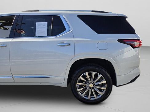 Used 2023 Chevrolet Traverse Premier image 31