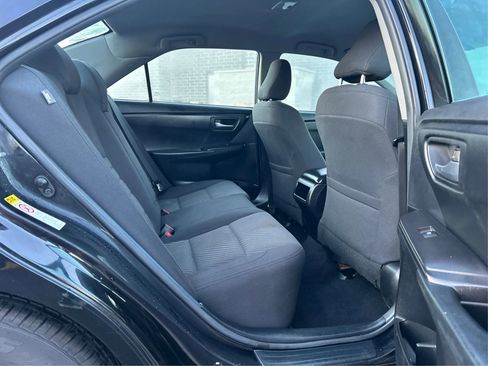 Used 2016 Toyota Camry LE image 22