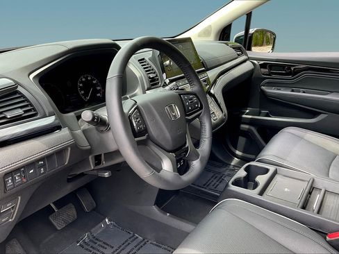 Used 2026 Honda Odyssey Elite image 17