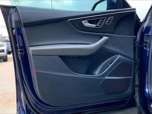 Used 2019 Audi Q8 Prestige image 22