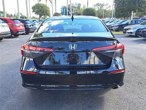 Certified 2022 Honda Civic Sport image 5