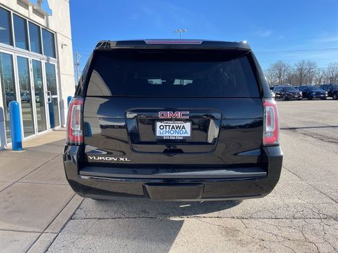 Used 2018 GMC Yukon XL SLT image 6