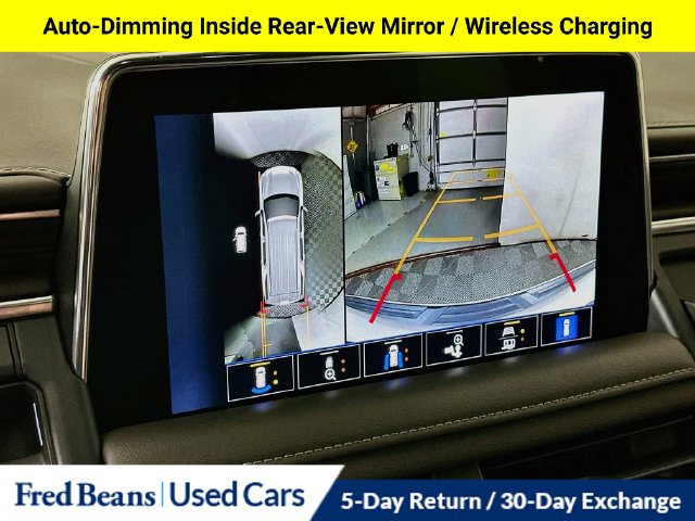 Used 2022 Chevrolet Suburban LT w/ Luxury Package AWD/4WD image 21