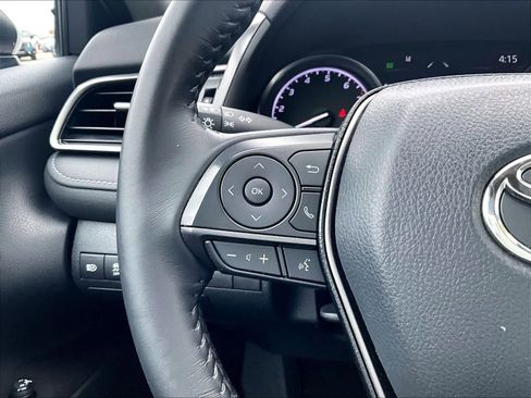 Used 2022 Toyota Camry SE w/ Carpet Mat Package (TMS) image 23