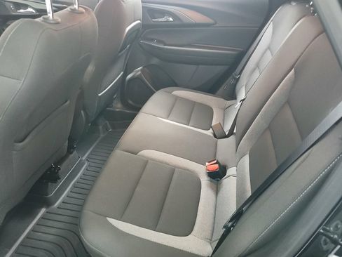 Used 2024 Chevrolet TrailBlazer LT w/ LT Cold Weather Package FWD image 21