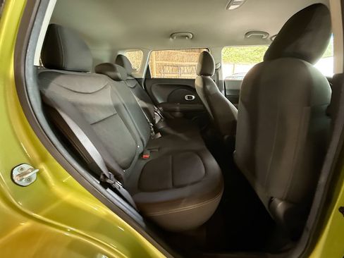 Used 2017 Kia Soul FWD image 27