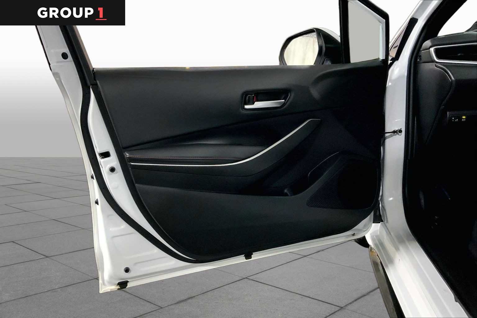 Certified 2024 Toyota Corolla SE FWD image 22