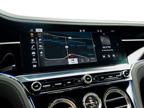 Used 2022 Bentley Continental GT AWD/4WD image 52