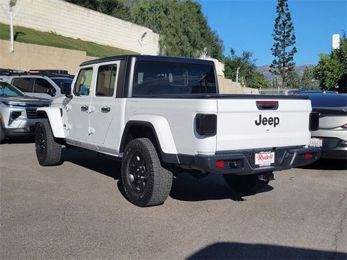 Used 2023 Jeep Gladiator Sport image 6