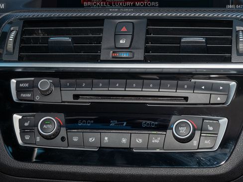 Used 2018 BMW M2 image 17