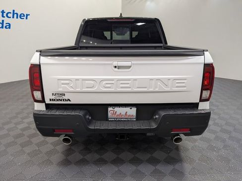 New 2026 Honda Ridgeline Black Edition image 5