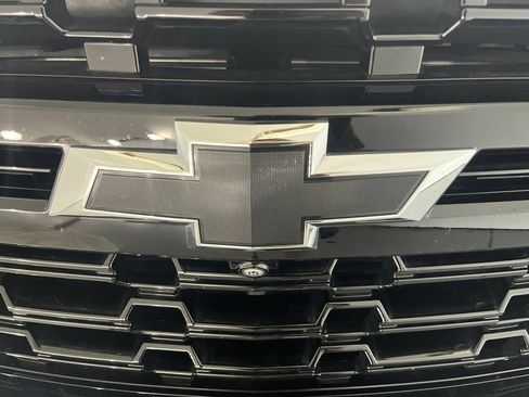 Used 2024 Chevrolet Tahoe Z71 w/ Luxury Package AWD/4WD image 37
