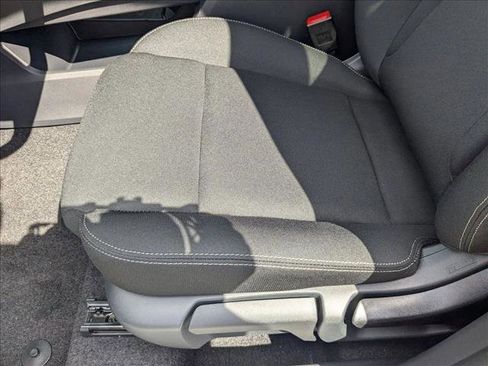 New 2025 Nissan Rogue S image 4