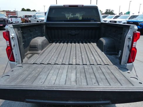 Certified 2022 Chevrolet Silverado 1500 RST AWD/4WD image 17