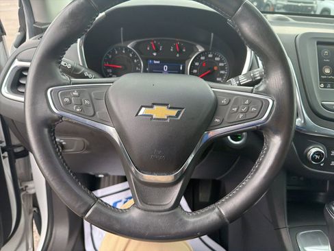 Used 2019 Chevrolet Equinox LT FWD image 14