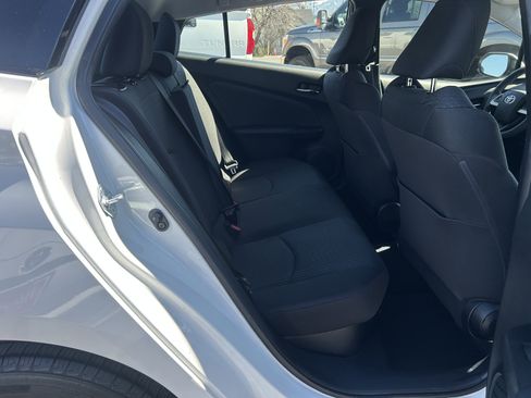 Used 2016 Toyota Prius Two image 13