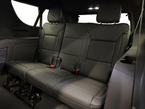 New 2026 GMC Yukon XL Denali w/ Denali Reserve Package image 11