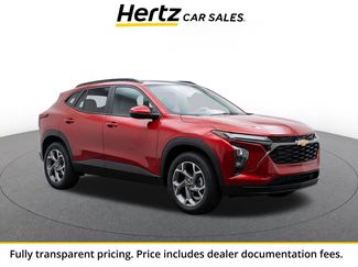 Used 2025 Chevrolet Trax LT w/ LT Convenience Package FWD video 1