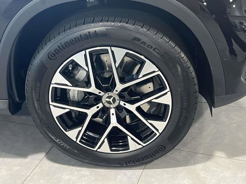 Used 2025 Mercedes-Benz GLC 350e 4MATIC image 6