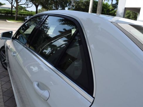 Used 2014 Mercedes-Benz E 350 4MATIC Sedan image 31