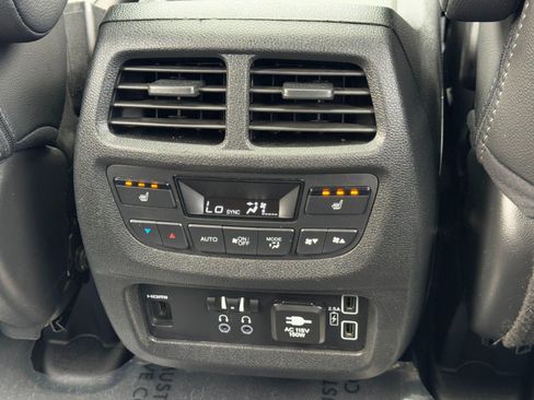 Used 2021 Honda Pilot Touring image 35