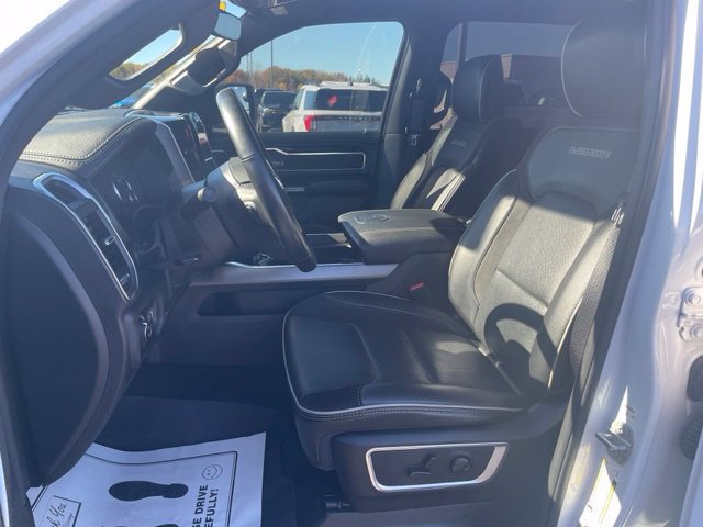 Used 2022 RAM 1500 Laramie AWD/4WD image 16