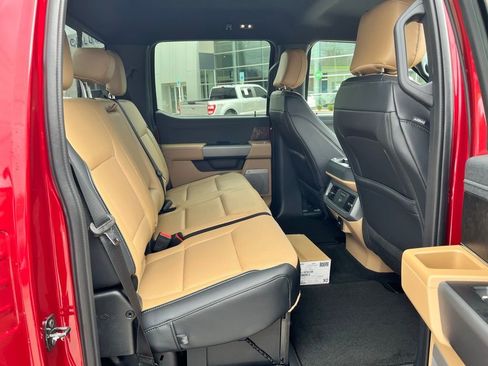 New 2026 Ford F250 Lariat w/ Lariat Ultimate Package image 9