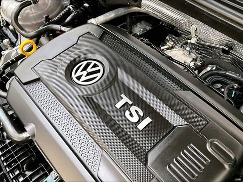 Used 2025 Volkswagen Jetta GLI Autobahn image 41