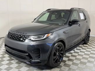 Certified 2025 Land Rover Discovery Dynamic SE video 2