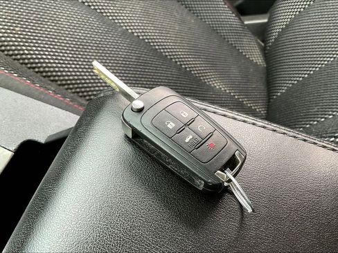 Used 2016 Chevrolet Equinox LT w/ Convenience Package image 9