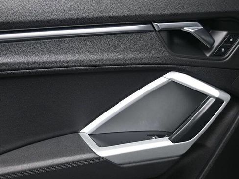 Used 2021 Audi Q3 2.0T Premium w/ Convenience Package image 10