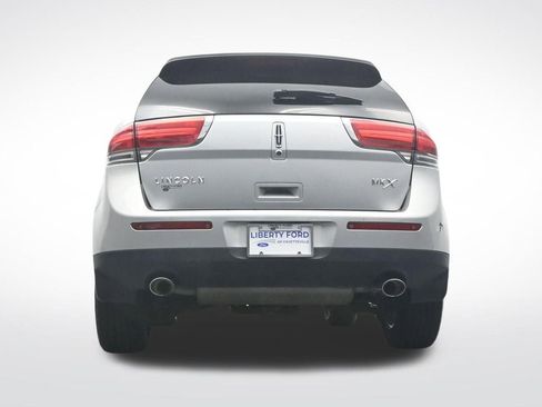 Used 2015 Lincoln MKX FWD w/ Equipment Group 101A image 38
