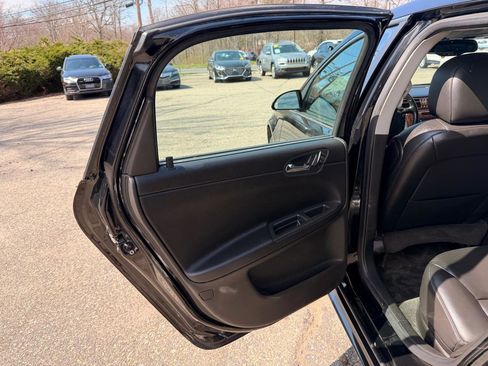 Used 2012 Chevrolet Impala LTZ image 19