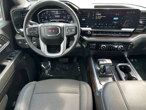 Used 2024 GMC Sierra 1500 Elevation AWD/4WD image 13