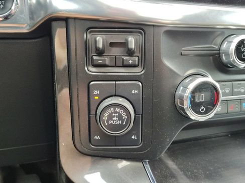 Used 2021 Ford F150 Lariat w/ Equipment Group 502A High AWD/4WD image 18