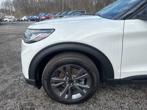 New 2026 Ford Explorer Active w/ Active Comfort Package image 6