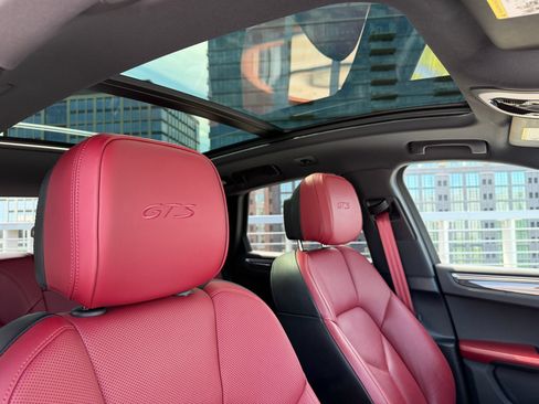 Certified 2022 Porsche Macan GTS w/ Premium Package Plus AWD/4WD image 21