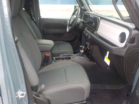 New 2026 Jeep Wrangler Unlimited Sport image 17