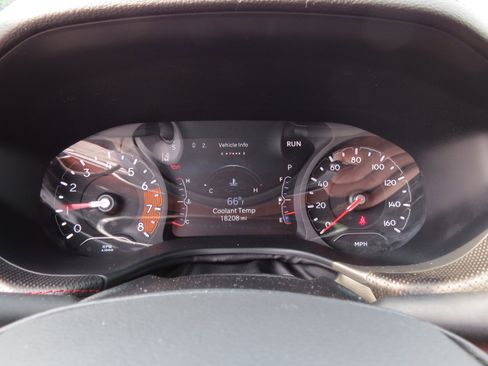 Used 2024 Jeep Compass Trailhawk image 19