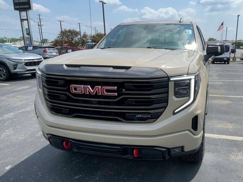Used 2023 GMC Sierra 1500 AT4X AWD/4WD image 5