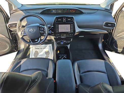 Used 2022 Toyota Prius FWD image 9