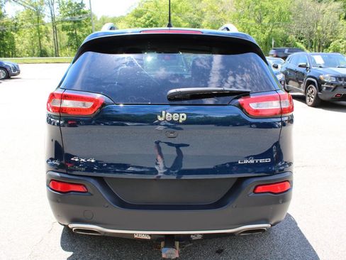 Used 2018 Jeep Cherokee Limited AWD/4WD image 9
