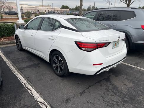 Used 2023 Nissan Sentra SV image 3