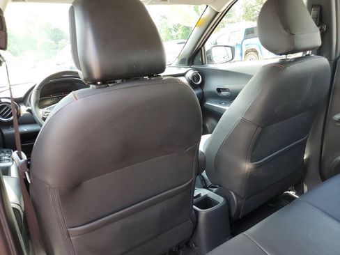 Used 2019 Nissan Kicks SR w/ SR Premium Package FWD image 25