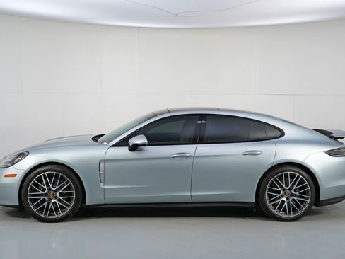 Used 2023 Porsche Panamera Platinum Edition RWD image 52