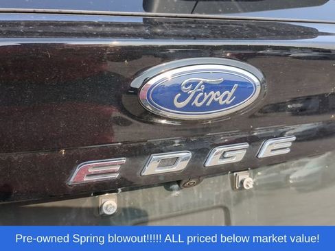 Used 2024 Ford Edge Titanium AWD/4WD image 11