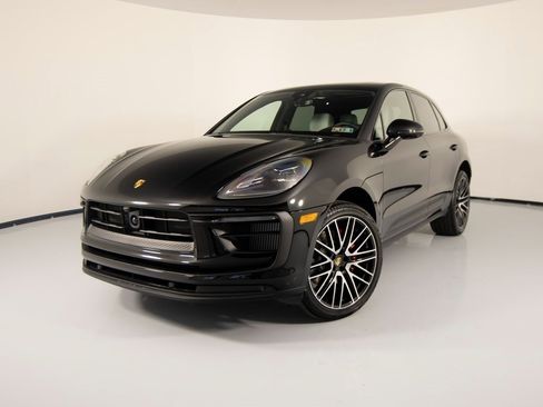 New 2026 Porsche Macan S image 1