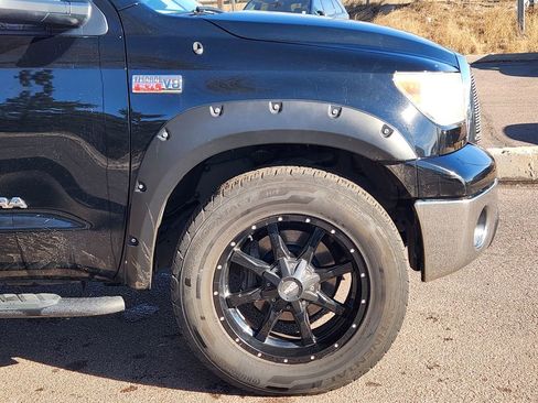 Used 2013 Toyota Tundra 4x4 CrewMax image 28