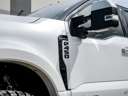 Used 2026 Ford F450 Platinum w/ FX4 Off-Road Package image 23